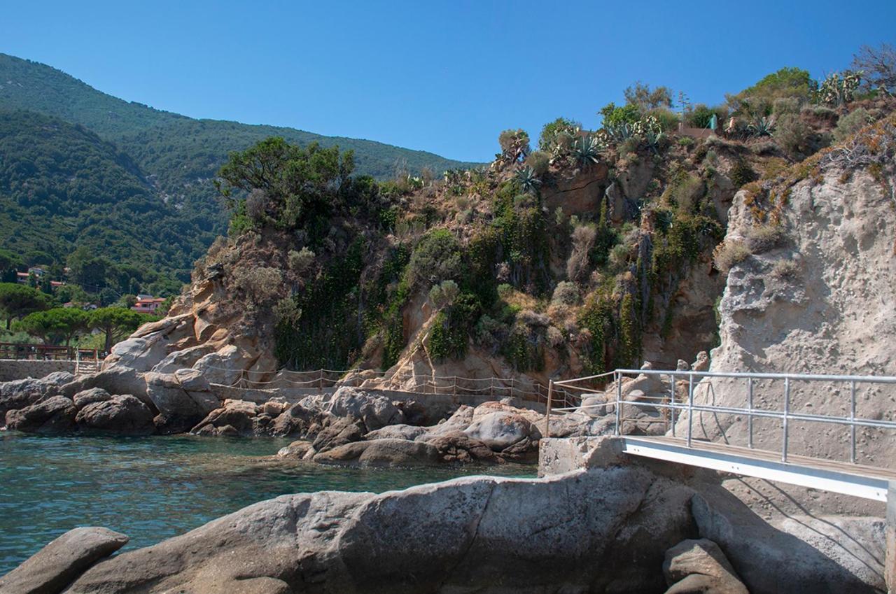 Villa Dei Limoni SantʼAndrea Екстериор снимка